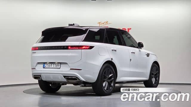 Land Rover Range Rover Sport, 2025
