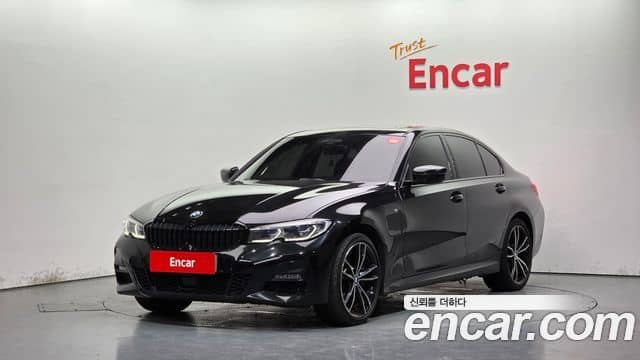 BMW 3 Series, 2021