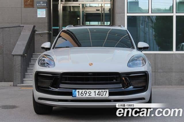Porsche Macan, 2022