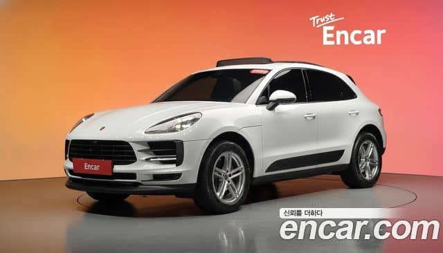 Porsche Macan, 2021