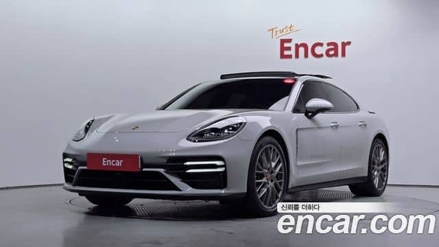 Porsche Panamera, 2023