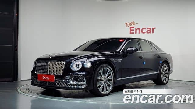 Bentley Flying Spur, 2022