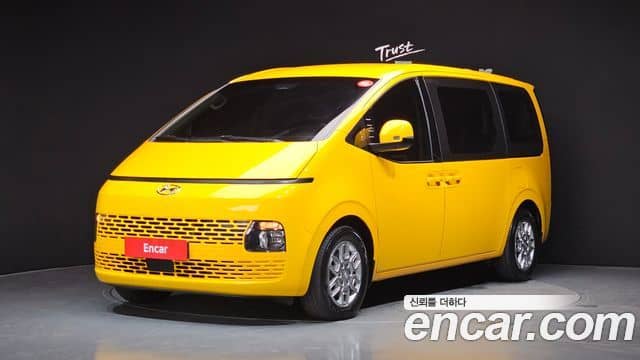 Hyundai Staria, 2021