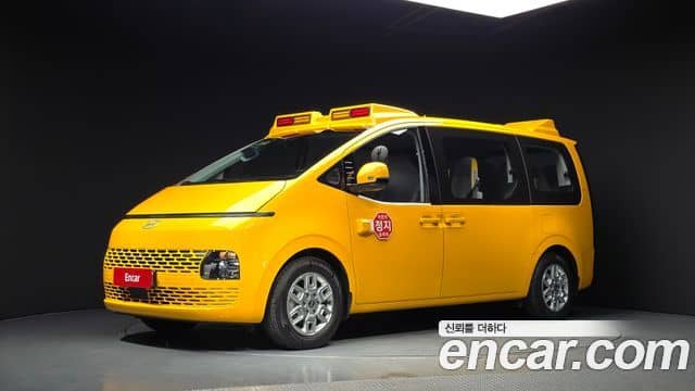 Hyundai Staria, 2025