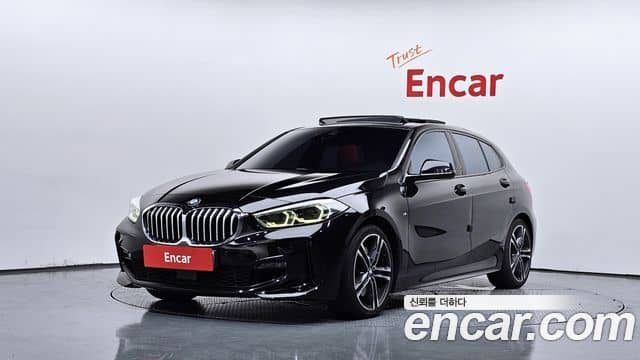 BMW 1 Series, 2022