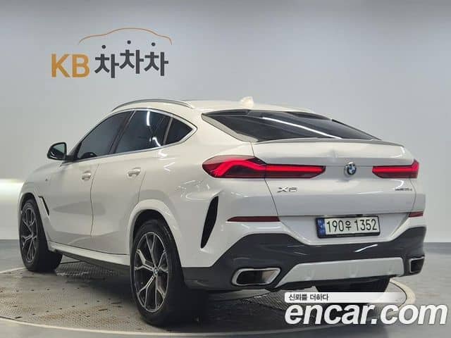 BMW X6, 2022