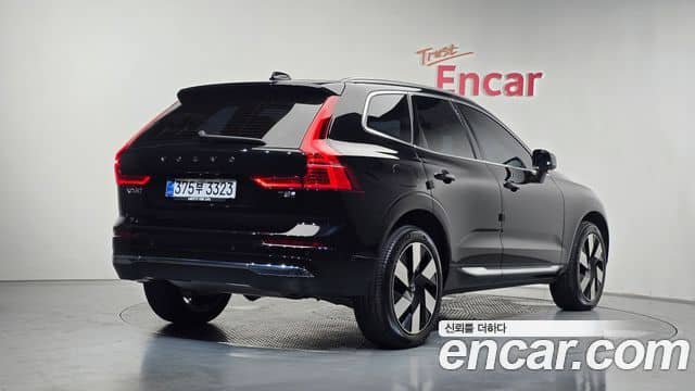 Volvo XC60, 2025