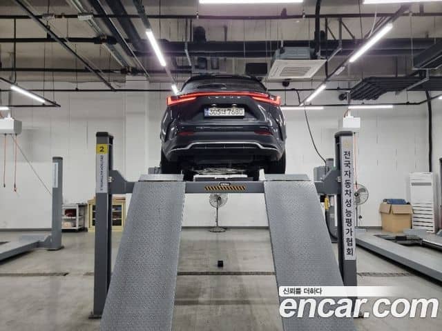 Lexus NX450h+, 2023