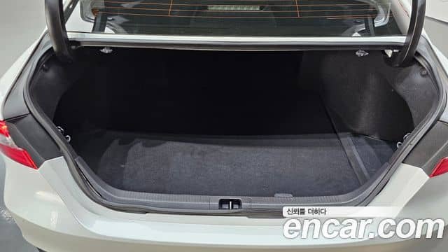 Toyota Camry, 2023
