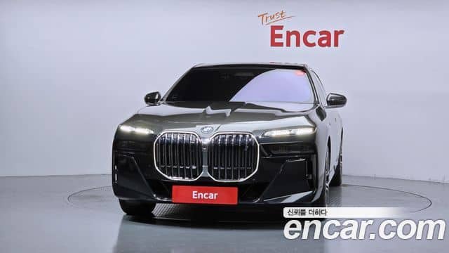 BMW i7, 2024