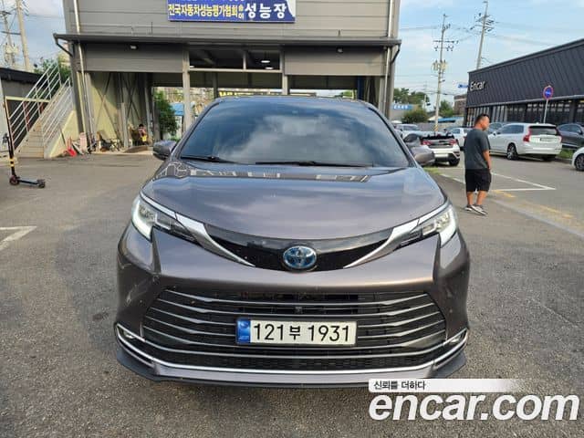 Toyota Sienna, 2023
