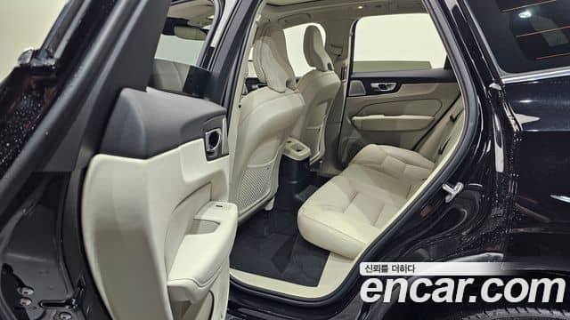 Volvo XC60, 2026