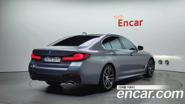 BMW 5 Series, 2023