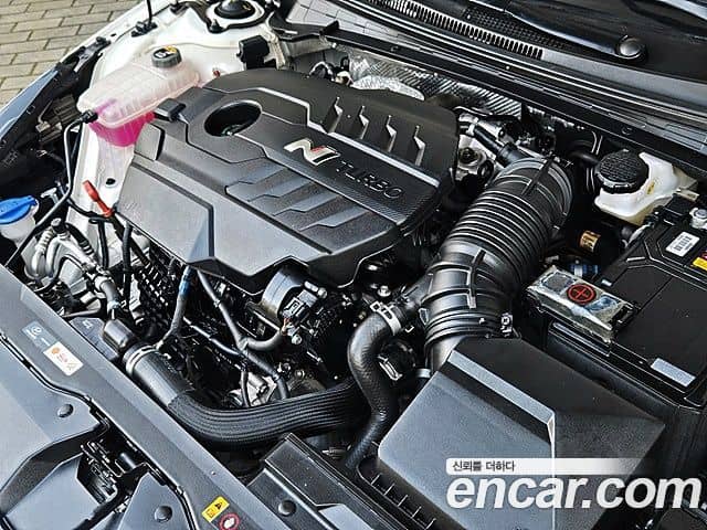 Hyundai The New Avante Hybrid, 2022