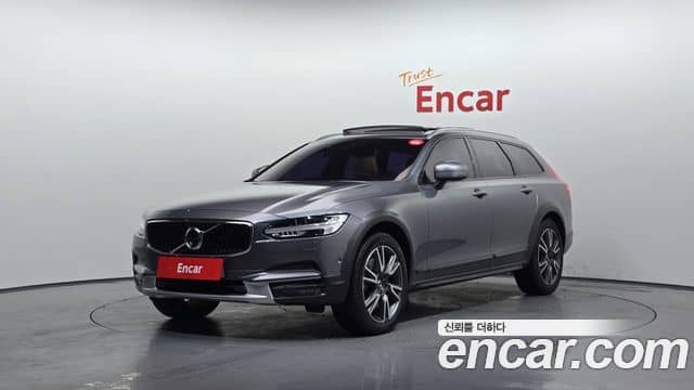 Volvo V90 Cross Country, 2018