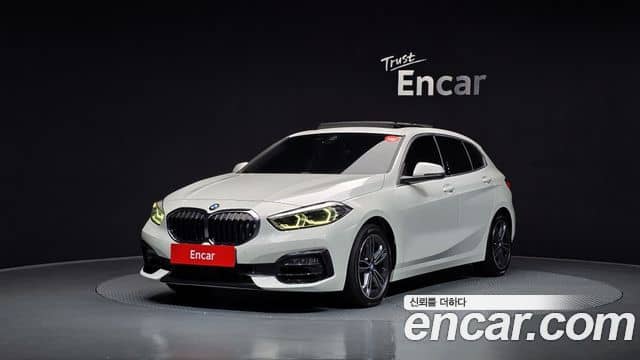BMW 1 Series, 2022