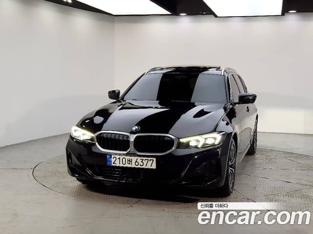 BMW 3 Series, 2023