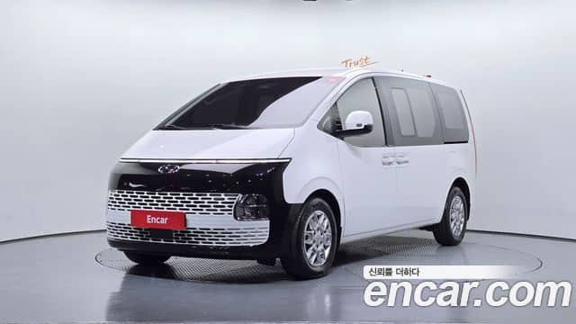 Hyundai Staria, 2023