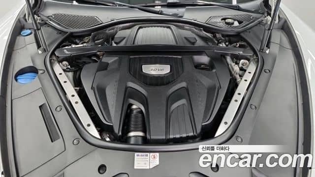 Porsche Panamera, 2018