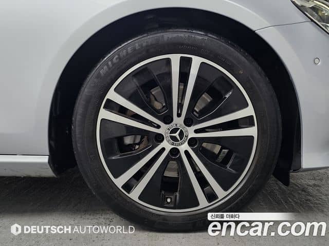 Mercedes-Benz E-Class, 2020