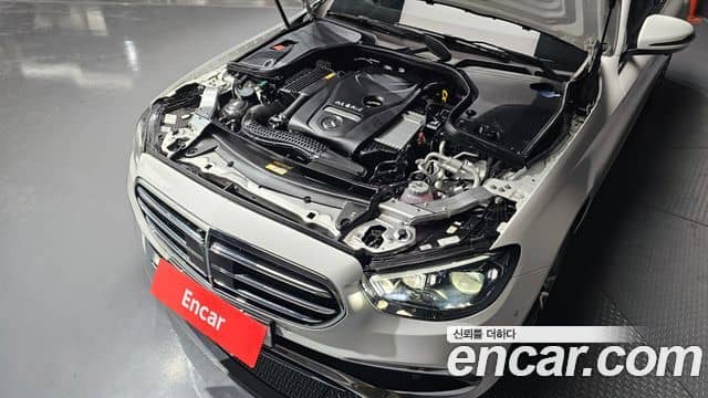 Mercedes-Benz E-Class, 2022