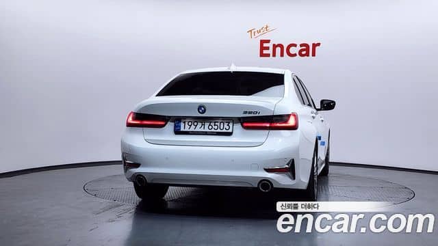 BMW 3 Series, 2022