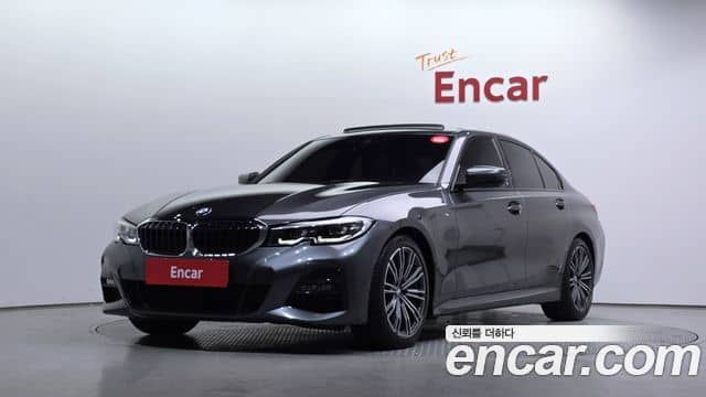 BMW 3 Series, 2022