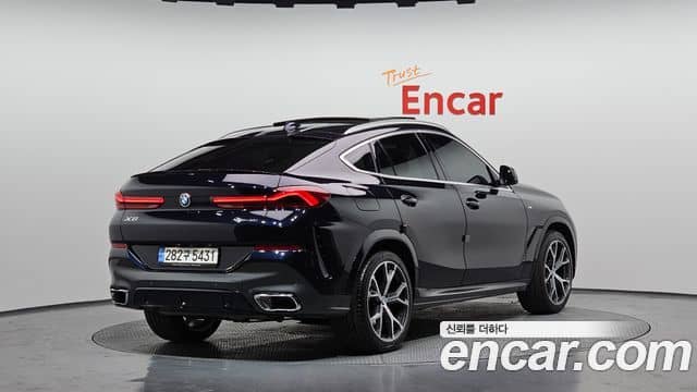 BMW X6, 2022