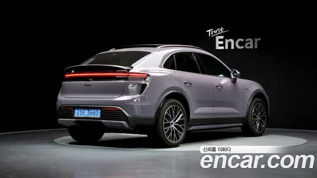 Porsche Macan EV, 2025