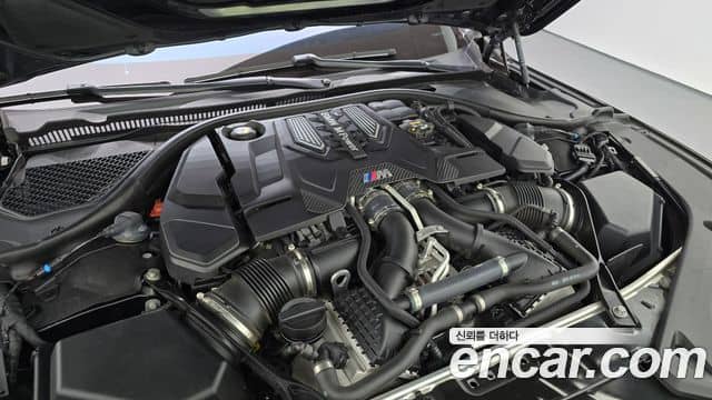BMW M8, 2020