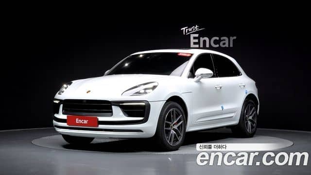 Porsche Macan, 2022