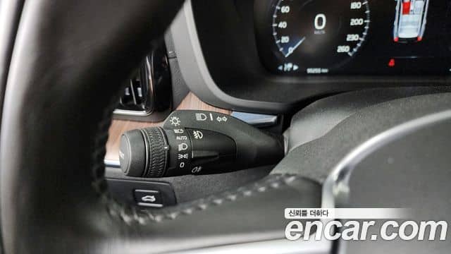 Volvo XC60, 2021