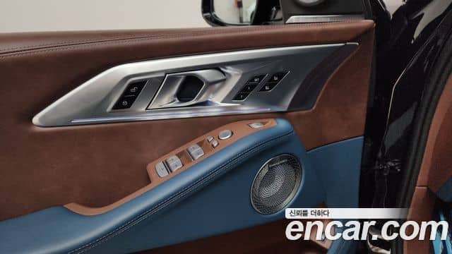 BMW XM, 2025