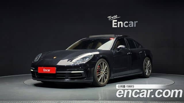 Porsche Panamera, 2018
