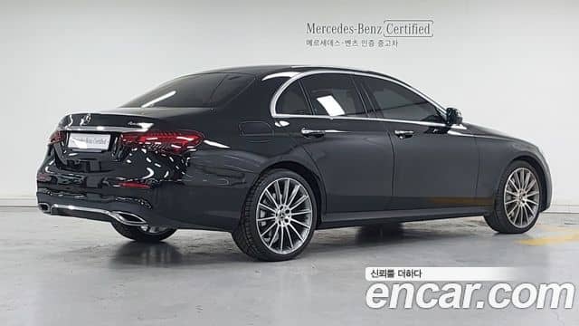 Mercedes-Benz E-Class, 2022