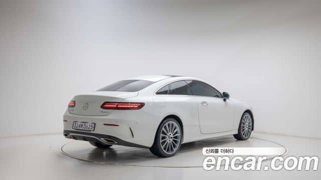 Mercedes-Benz E-Class, 2021