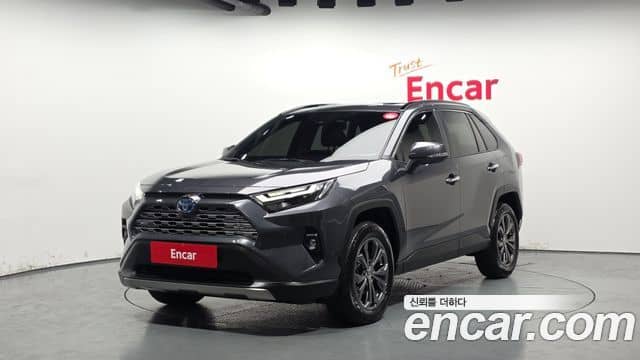 Toyota RAV4, 2024
