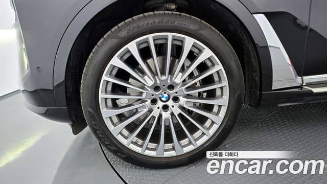 BMW X7, 2025