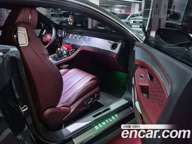 Bentley Continental GT, 2022