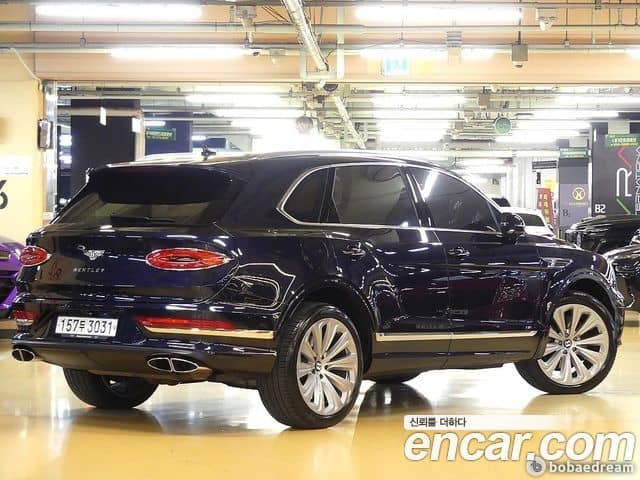 Bentley Bentayga, 2022