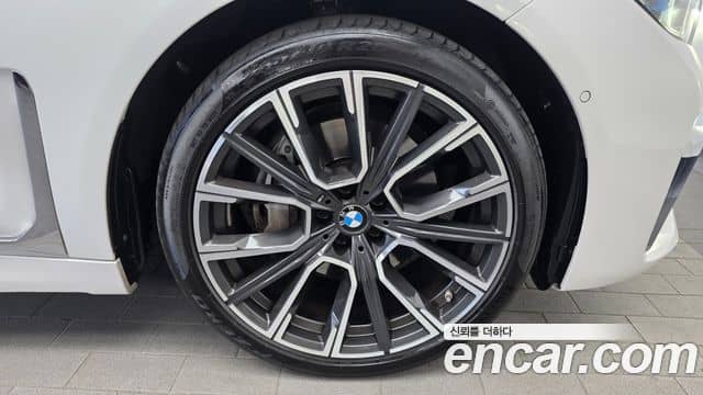 BMW 7 Series, 2022