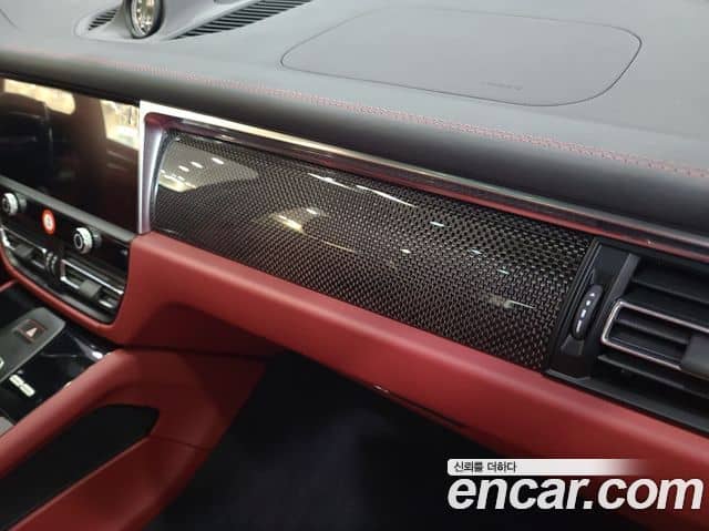 Porsche Macan, 2023