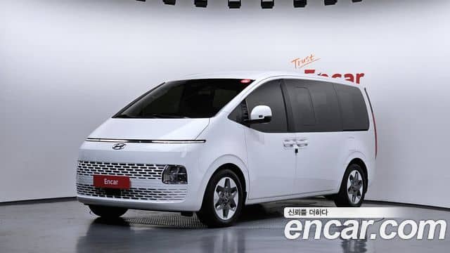 Hyundai Staria, 2022