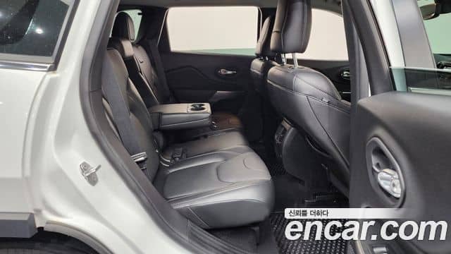 Jeep Cherokee, 2021