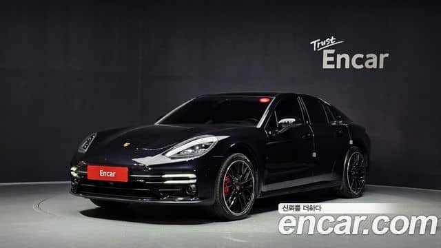 Porsche Panamera, 2023