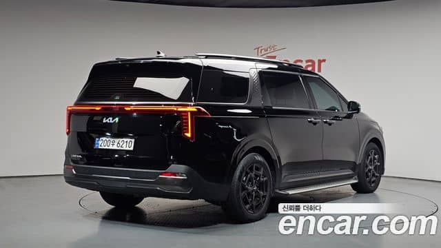 Kia Carnival, 2023