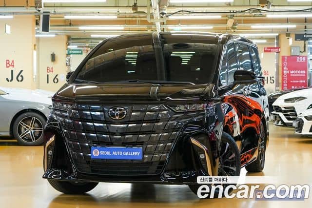 Toyota Alphard, 2025