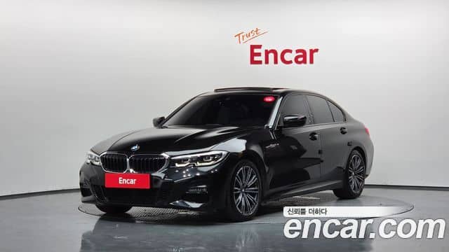 BMW 3 Series, 2022