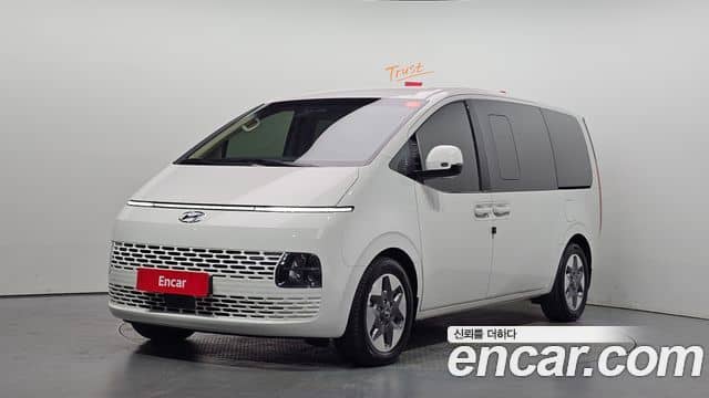 Hyundai Staria, 2023