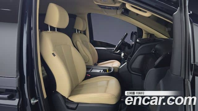 Hyundai Staria, 2024